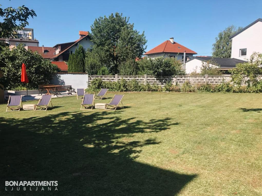 Huge Bbq Garden 2, Spacious Flat, Ac, Free Parking 2 卢布尔雅那 外观 照片